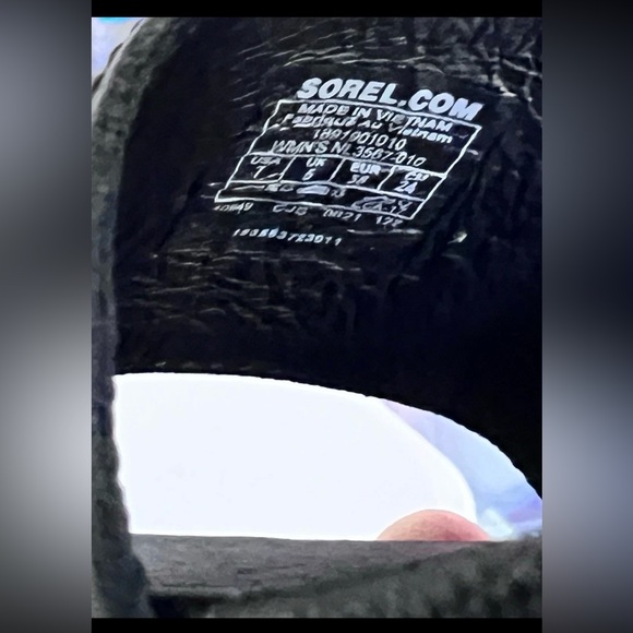 Sorrel Women's Kinetic Y- Strap Sporty Sandal Black Leather Sz 7 US NL 3567-010 - Picture 7 of 7